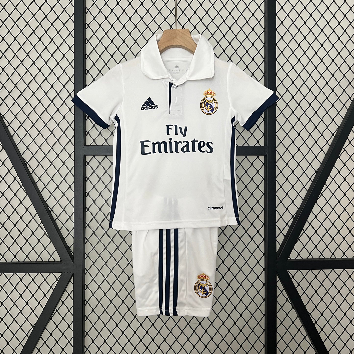 REAL MADRID I 16/17 KIT ENFANT (RÉTRO)