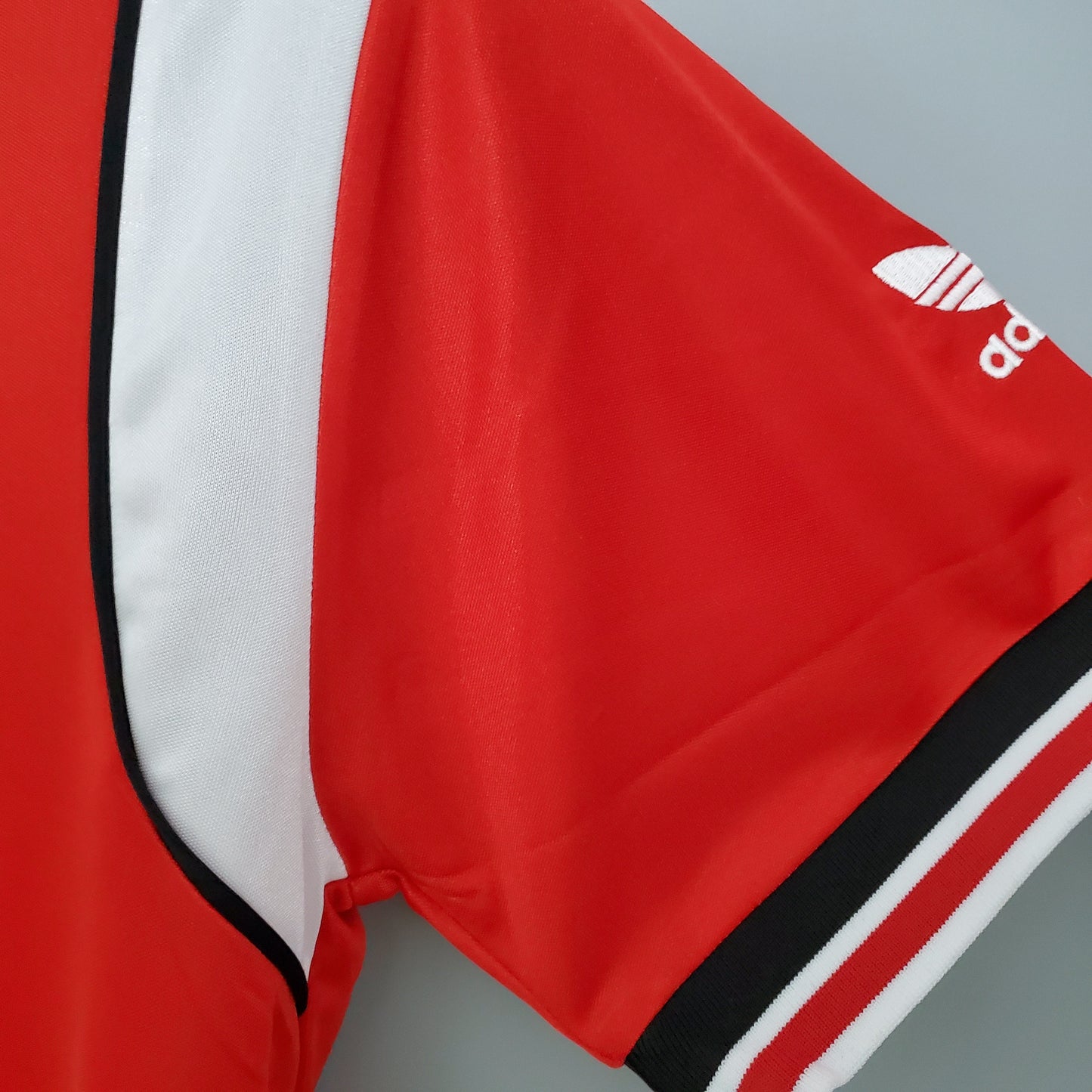 MANCHESTER UNITED I 1985 HOMME (RÉTRO)