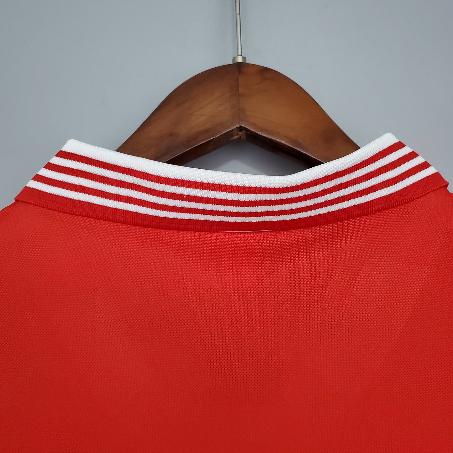 MANCHESTER UNITED I 1977 HOMME (RÉTRO)