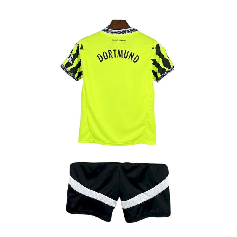 BORUSSIA DORTMUND 25/26 EDICIÓN ESPECIAL KIT ENFANT