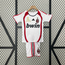 MILAN II 06/07 EDICIÓN LIMITADA CHAMPNHIONS LEAGUE KIT ENFANT (RÉTRO)
