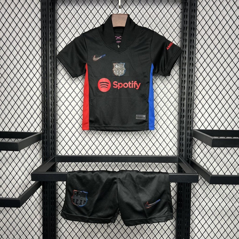 BARCELONA II 24/25 KIT ENFANT