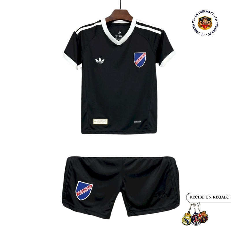 COLO COLO 100° AÑOS EDICIÓN ESPECIAL BLACK 25/26 KIT ENFANT