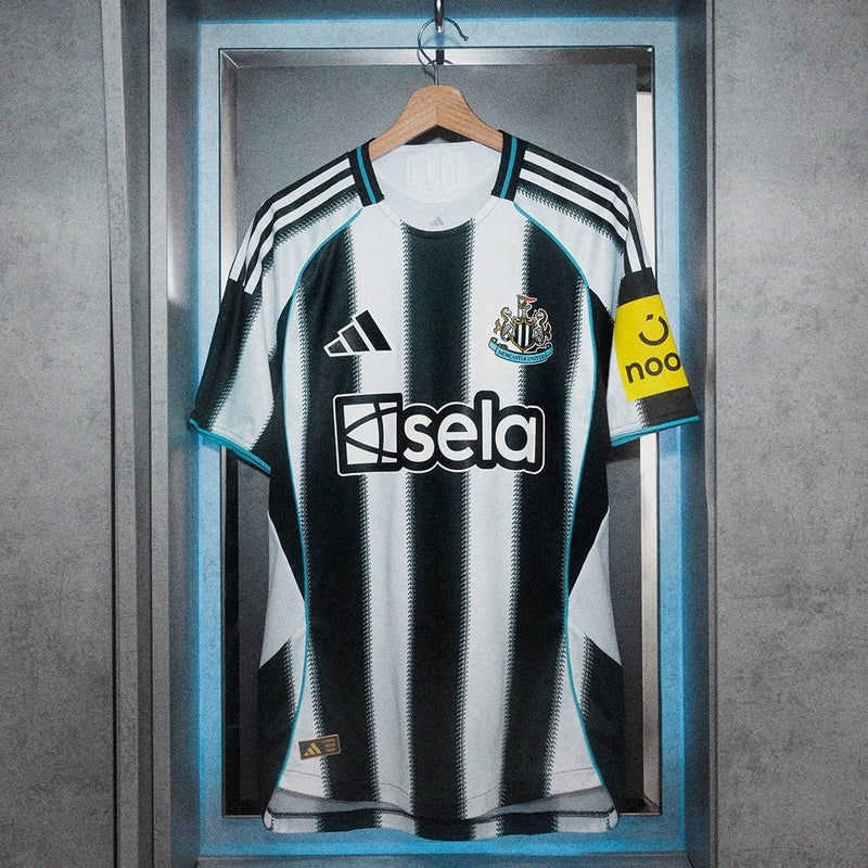NEWCASTLE UNITED I 25/26 HOMME (VERSIÓN JUGADOR)