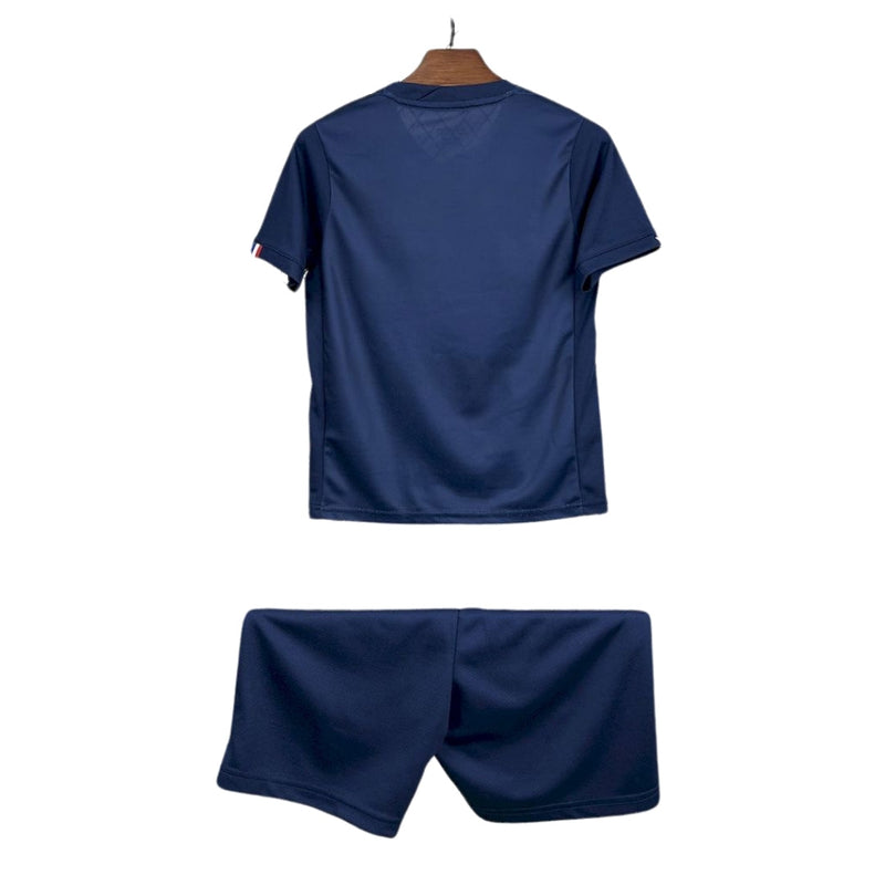 PSG I 25/26 KIT ENFANT LANZAMIENTO