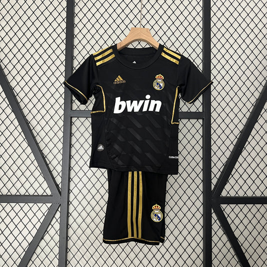 REAL MADRID II 11/12 KIT ENFANT (RÉTRO)